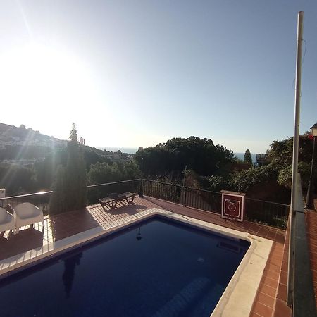 Apartamento En Villa Con Piscina มาลากา ภายนอก รูปภาพ