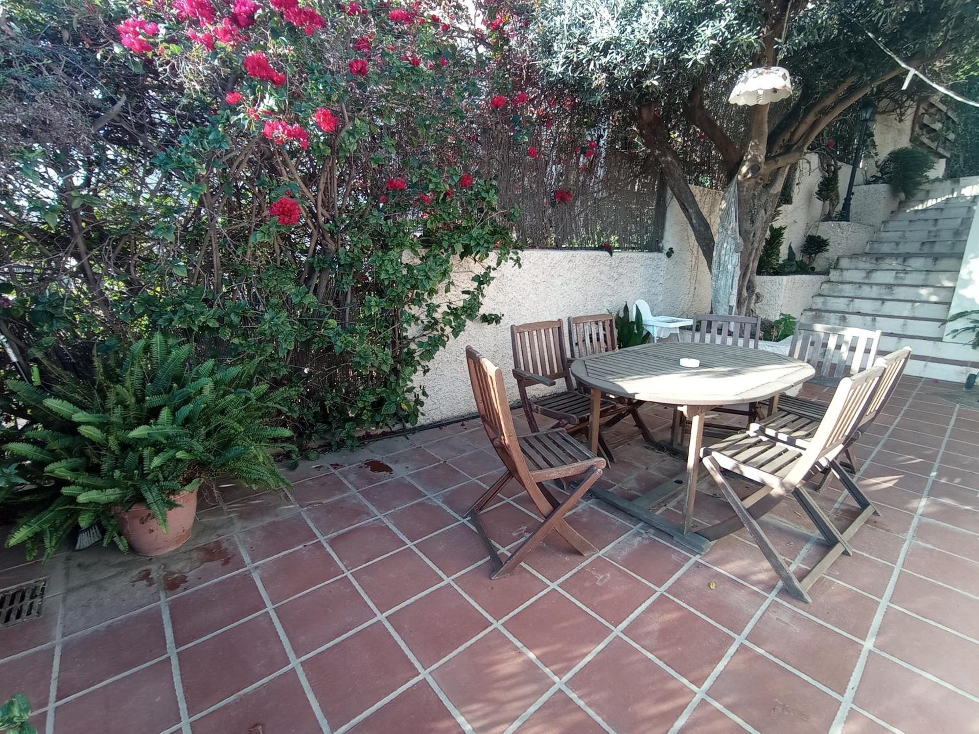 Apartamento En Villa Con Piscina มาลากา ภายนอก รูปภาพ