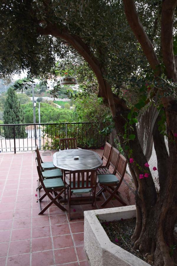 Apartamento En Villa Con Piscina มาลากา ภายนอก รูปภาพ